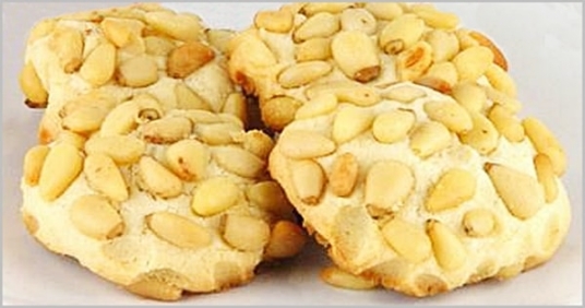 Pine Nuts Cookies